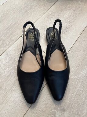 Franco Sarto Black Pointed Slingback Flats with Elastic Heel size 8.